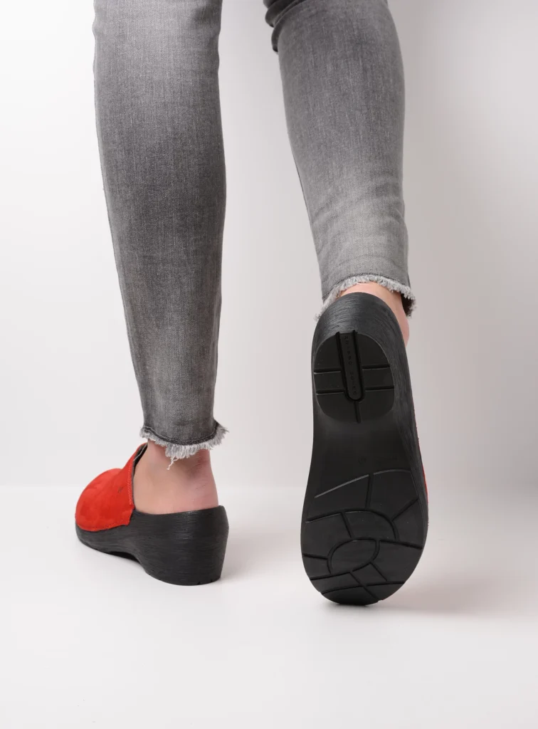 wolky clogs 06075 pro clog 11500 red nubuck sfeer